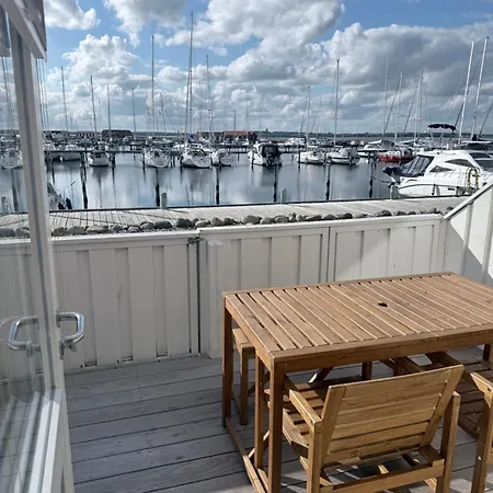 Cozy Harbor House In 펜션 Nibe