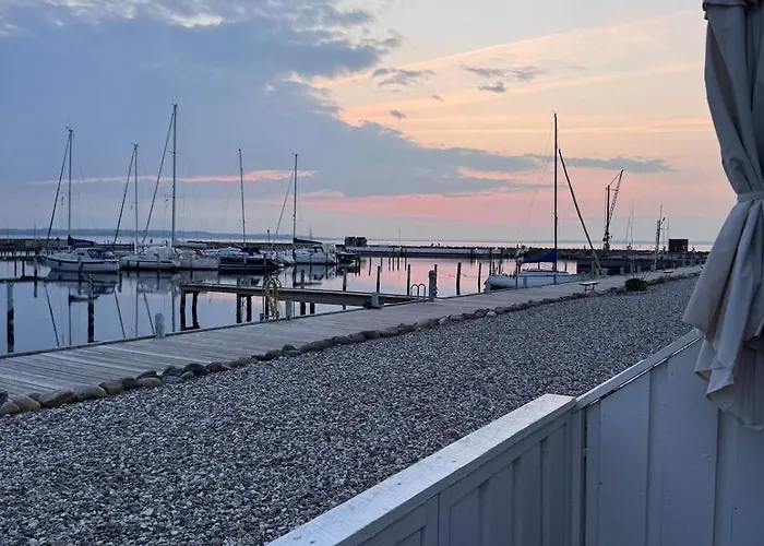 Cozy Harbor House In 펜션 Nibe