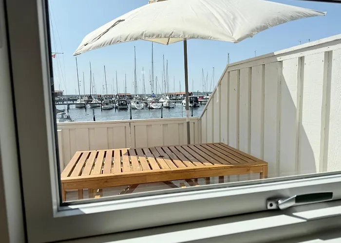 Cozy Harbor House In Nibe